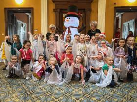 Nadace přináší radost a pomoc potřebným nejen v adventním čase