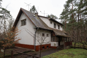 Jihomoravský kraj daruje skautům hájenku v Bzenci Jihomoravský kraj daruje skautům hájenku v Bzenci
