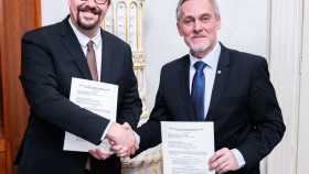 Kancelář Senátu podporuje zaměstnávání osob s hendikepem Kancelář Senátu podporuje zaměstnávání osob s hendikepem
