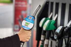 ORLEN Unipetrol nabízí udržitelné palivo HVO100 ORLEN Unipetrol nabízí udržitelné palivo HVO100