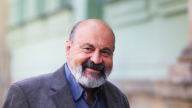 Cenu Karla Čapka obdržel Tomáš Halík