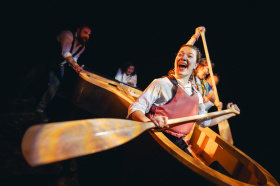 Klárčino putování za babičkami ožívá na jevišti ostravských Loutek