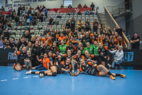 Černí andělé vybojovali desátý Český pohár v házené žen Černí andělé vybojovali desátý Český pohár v házené žen