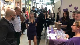 Zítřejší prodejní veletrh nabídne produkty studentských firem