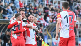 Je rozhodnuto: Slavia slaví mistrovský titul Je rozhodnuto: Slavia slaví mistrovský titul