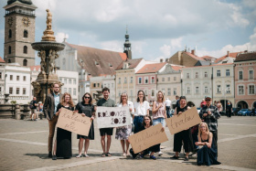 Oslava s největším obrazem svého druhu v Česku Oslava s největším obrazem svého druhu v Česku