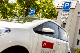 Pardubice usnadní práci pečovatelům, nová parkovací místa urychlí domácí péči