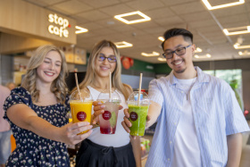 Češi pitný režim za volantem stále podceňují