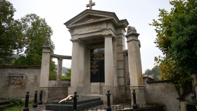 Hrobka Alexandra Edlera von Wölfela je zrestaurovaná