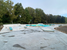 Skatepark ve Stromovce září novotou, v říjnu ho čeká exhibice Kliknutím zvětšíte obrázek