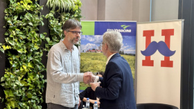 Předseda Senátu na veletrhu ocenil knihu o svobodě