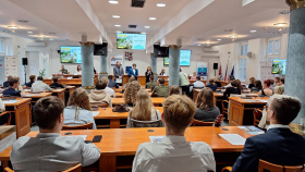 Studenti se zapojí do veřejné debaty v rámci konference Rady mladších