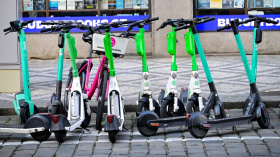 Praha od ledna zakáže sdílení elektrokoloběžek