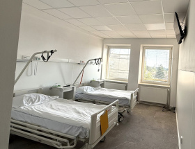 Brandýská nemocnice zmodernizovala lůžkové oddělení jednodenní chirurgie