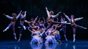 Do Divadla Hybernia přichází pohádkový Louskáček