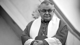 Zemřel kardinál Dominik Duka