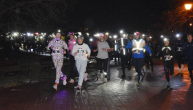 Běh s čelovkou pomůže nemocným