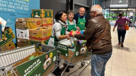 V Národní potravinové sbírce se v sobotu vybralo rekordních 719 tun zboží