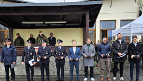 Hejtman vyznamenal zdravotníky, hasiče i civilisty