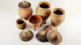 Ojedinělou středověkou kuchyni objevili v Novém Jičíně. Město v místě zřídí expozici