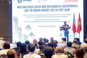 Delegace Senátu otevírá nové obchodní a akademické příležitosti ve Vietnamu Kliknutím zvětšíte obrázek