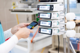 Klaudiánova nemocnice jako první v republice testuje chytrou infuzní terapii