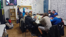 Osoby bez přístřeší se v Teplicích mohou ohřát. Poraďte jim kde…