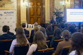Senát ocenil úspěchy mladých českých vědců a techniků