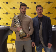 Hejtman předal fotbalistům Slovácka historicky první pohár Vládci kraje