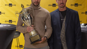 Hejtman předal fotbalistům Slovácka historicky první pohár Vládci kraje