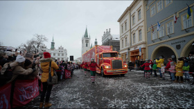 Vánoční kamion přijíždí do Česka. Ve dnech 13. a 14. prosince bude v Peci pod Sněžkou