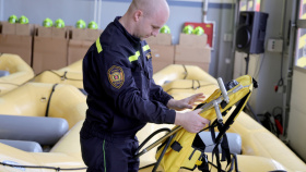 Kraj daroval hasičům moderní vybavení. Zásahy budou rychlejší a bezpečnější