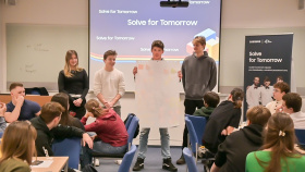 Projekty studentů ukazují řešení proti úzkostem a fake news