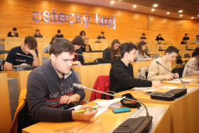 Krajský úřad hostil desátý ročník Ekonomické olympiády