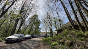 Roštejn získá nové parkoviště a hygienické zázemí