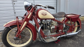 Motorka za milion, investiční mince, hodinky i telefonní karty...