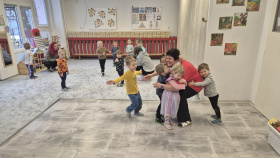 Pardubické mateřinky mají pomoc navíc, město poděkovalo babičkám dobrovolnicím za jejich čas