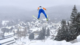 Legendární harrachovské můstky znovu v provozu. Po vleklých sporech se tu znovu skáče