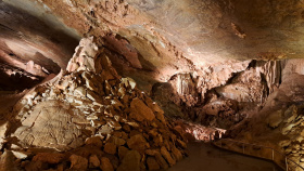 Koněpruské jeskyně otevírají brány nově již od února. Turisty zve i Zbrašov