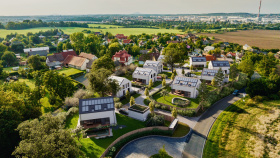 Projekt U Boží Vody v Mladé Boleslavi potvrzuje silnou poptávku po udržitelném dřevěném bydlení