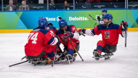 Čeští parahokejisté na hrách v Miláně deklasovali Slovensko 8:1, prakticky si tak zajistili semifinále