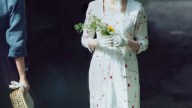 Oděv jako obraz společnosti, paměti a odpovědnosti