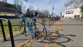 Cyklisté mohou využít přes 200 nových stojanů