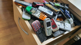 Ukliďme Česko - Starý mobil? Možná padne nový rekord!