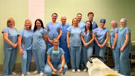 První implantace Port Delivery System v ČR: revoluční léčba makulární degenerace