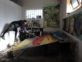 Beskydské divadlo otevírá výstavu Ondřeje Tkačíka