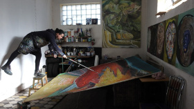 Beskydské divadlo otevírá výstavu Ondřeje Tkačíka