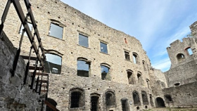 Nový kastelán přinesl změny. Hrad teď láká na turnaj v lukostřelbě či historické přednášky