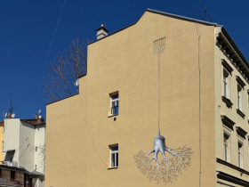 Mural známého umělce připomíná Velkou synagogu