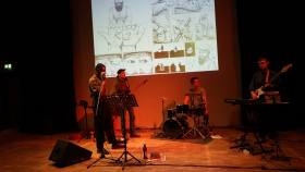 Divadelně hudební Večer v Naivním divadle